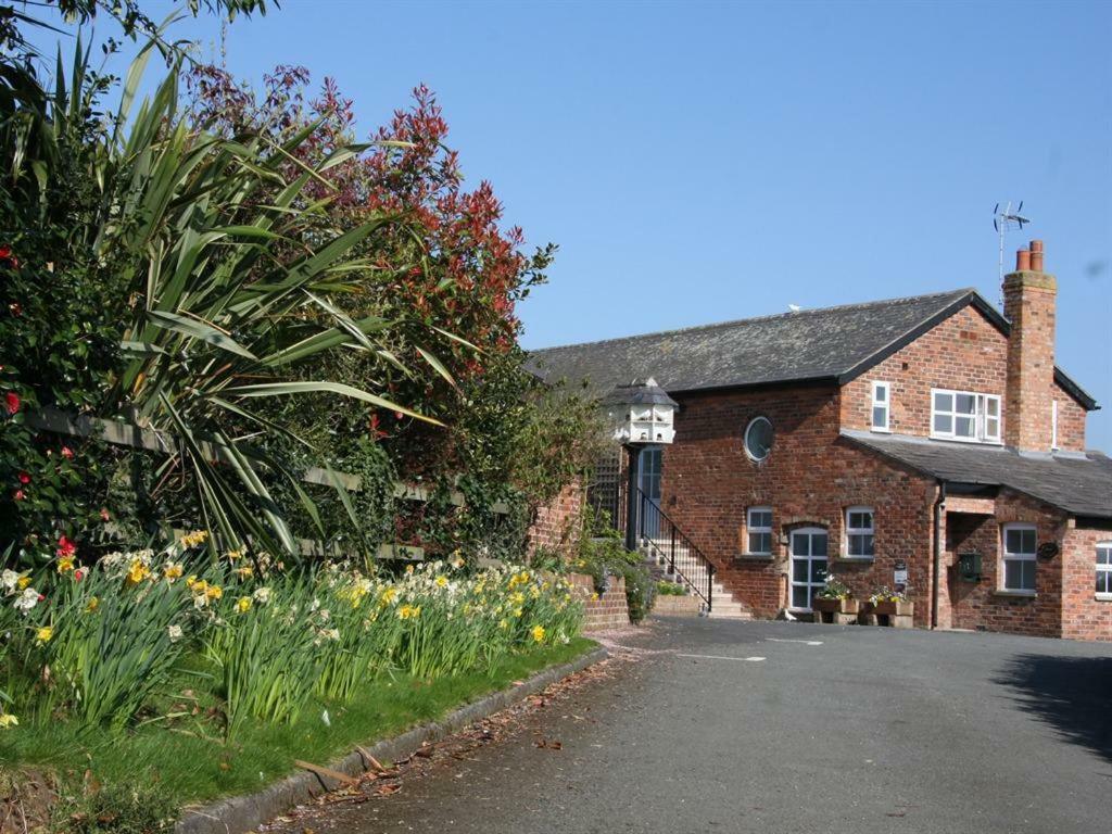 Wall Hill Farm Нортвич Экстерьер фото
